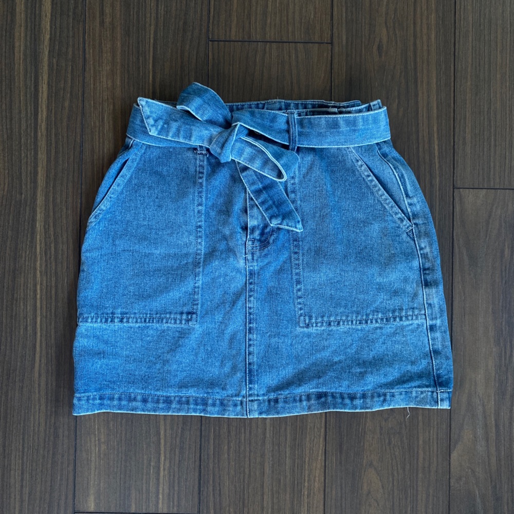 Forever 21 Light Blue Denim tie front cargo Jean mini Skirt